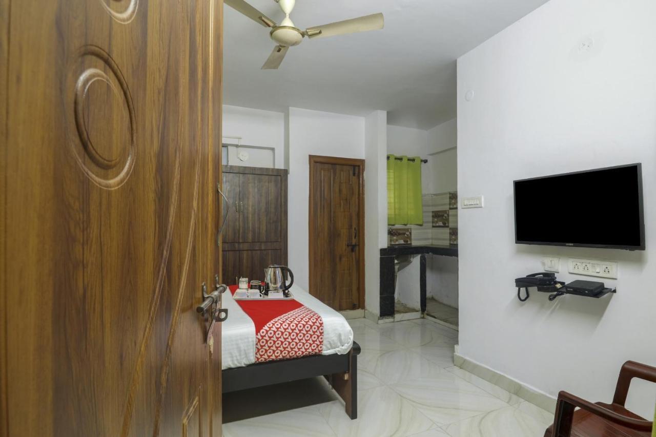 Hotel O Broholic Hotels Near Botanical Garden Hyderabad Exteriör bild