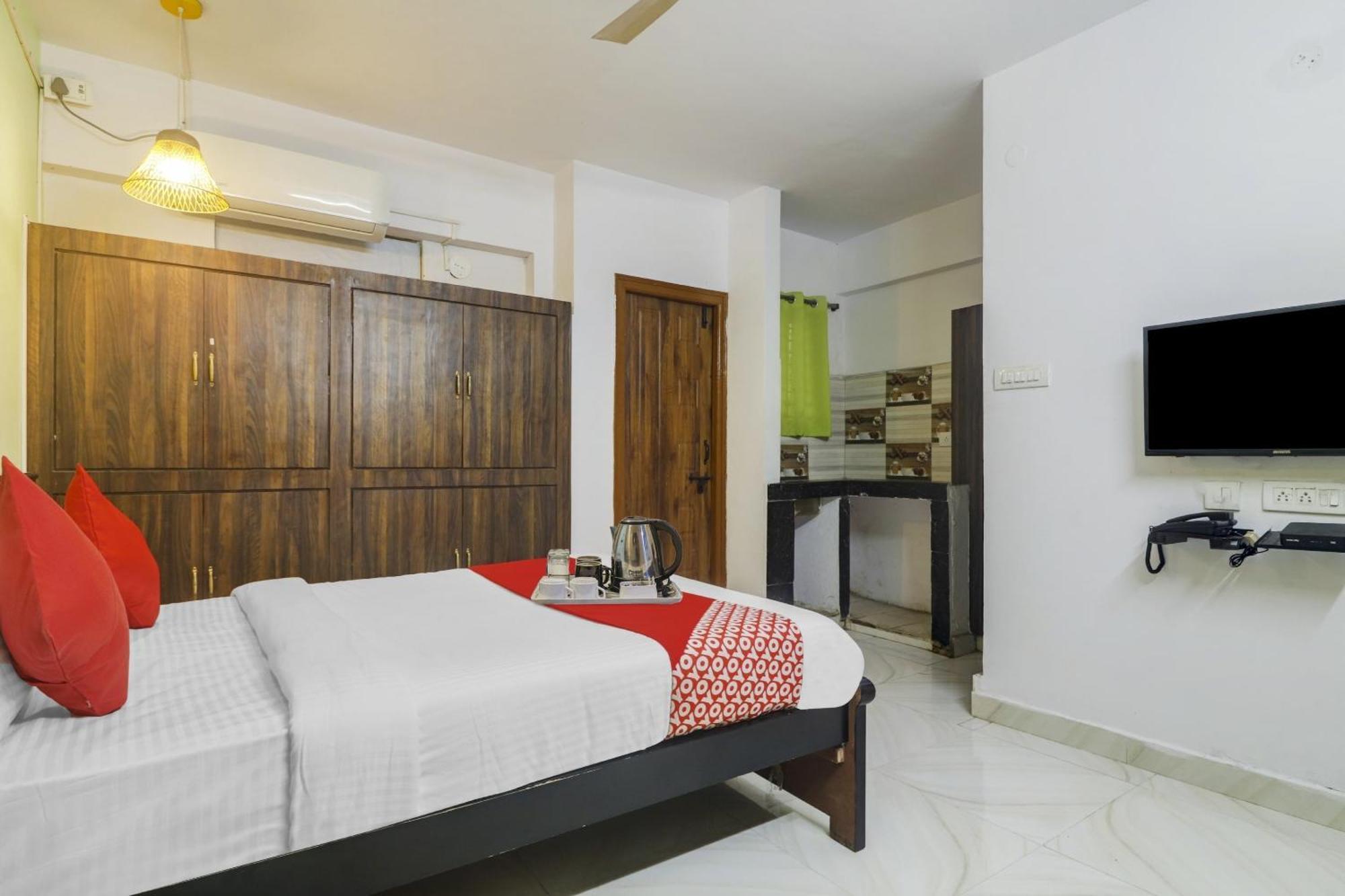 Hotel O Broholic Hotels Near Botanical Garden Hyderabad Exteriör bild