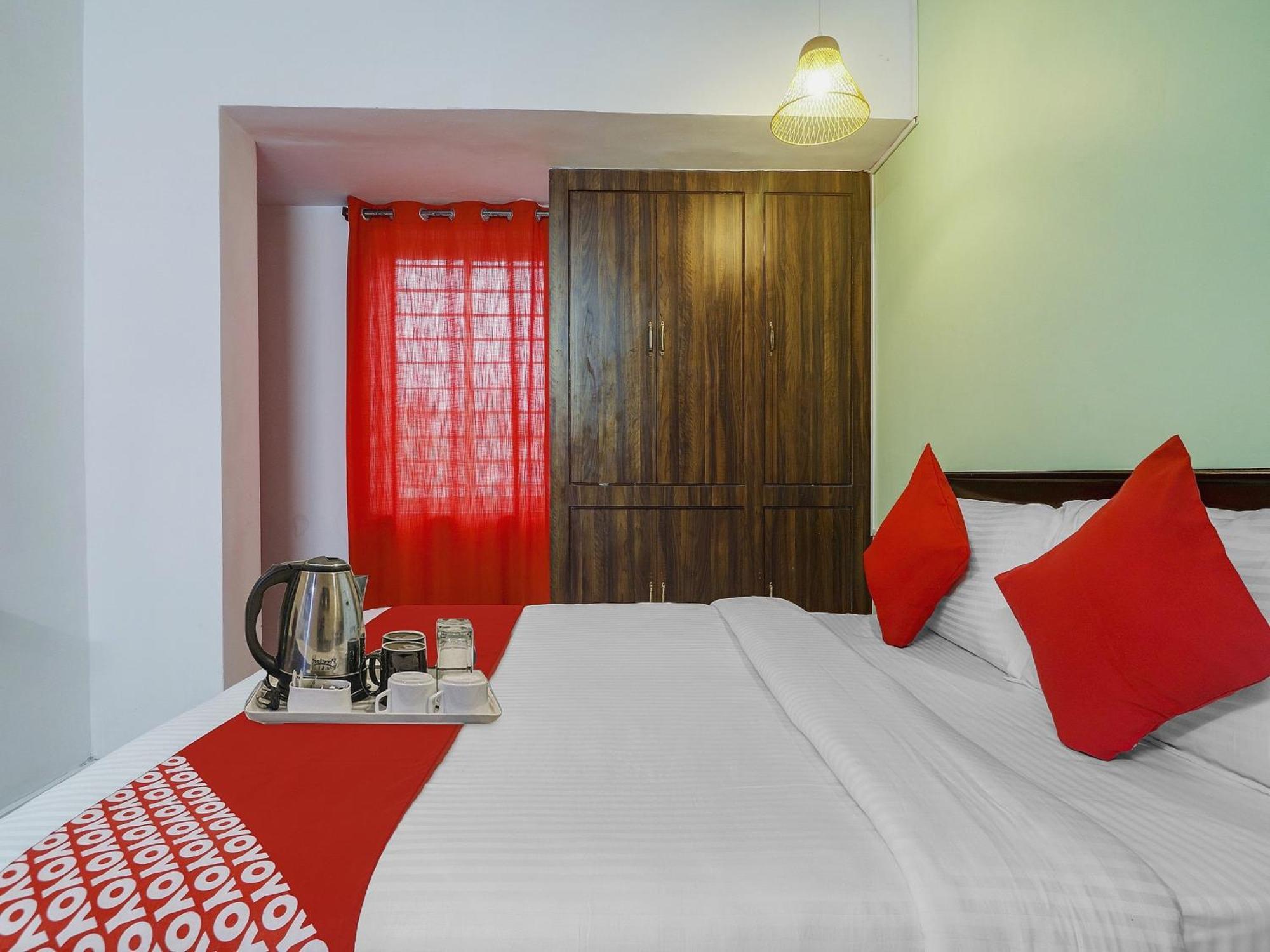 Hotel O Broholic Hotels Near Botanical Garden Hyderabad Exteriör bild